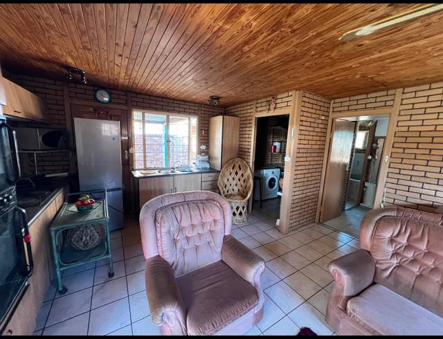 1 BEDROOM TOWNHOUSE FOR SALE IN MISTY BAY